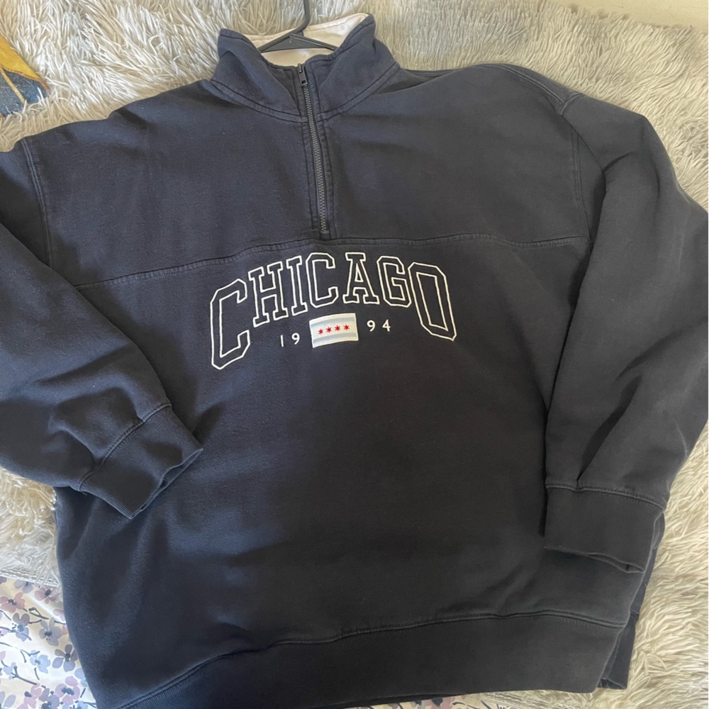 Brandy Melville Half Zip-up Sweatshirt with pocket